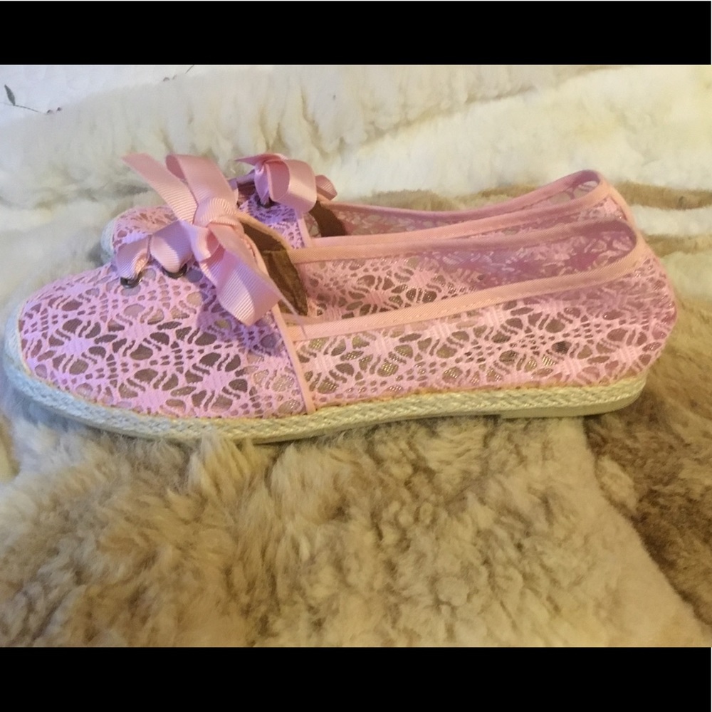 Pink lace espadrilles/flats NWOT